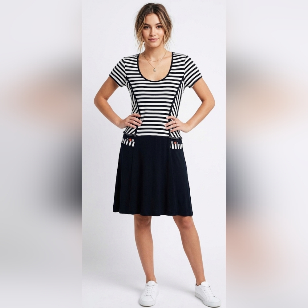 Zoé Black & White Striped Short Sleeve Pocket Midi Dress ✨️size:L